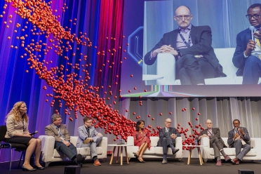 Bubbles-Stage-ESCCongress-2025.jpg