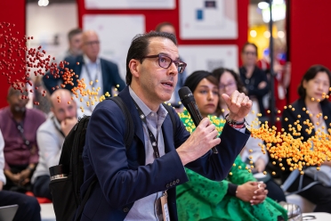 Bubbles-audience-interaction-ESCCongress-2025.jpg